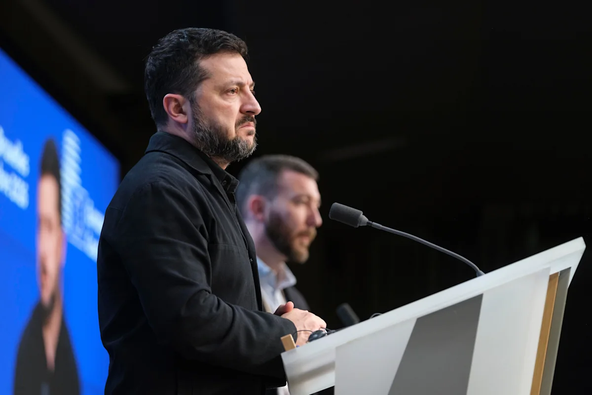 Ukraine still can't intercept drones due to Starlink issues, Zelenskyy says