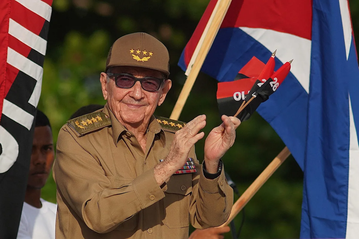 Florida issues arrest warrant for former Cuban leader Raúl Castro
