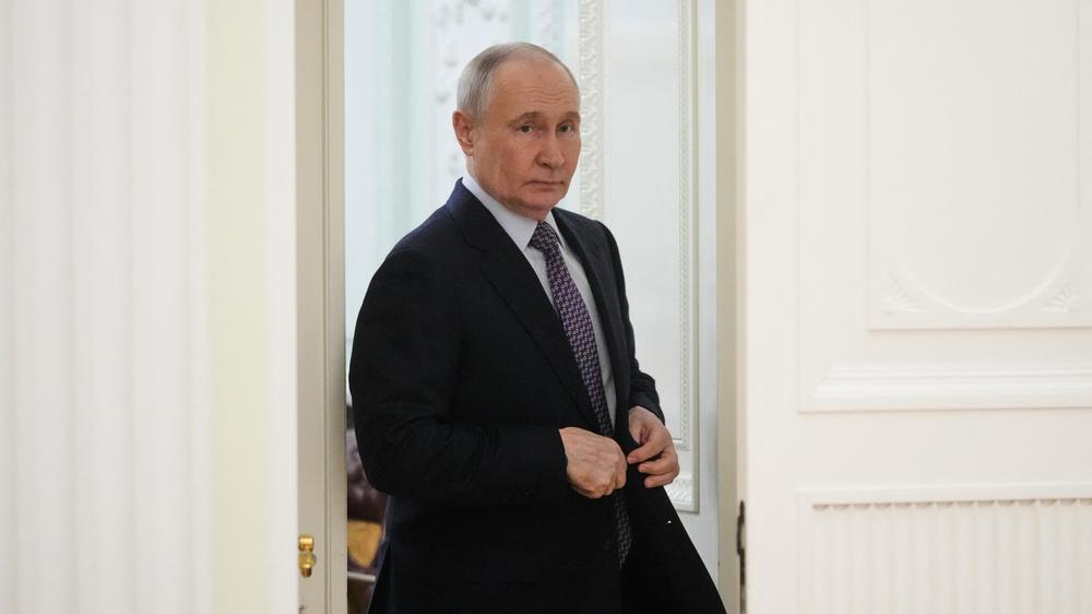 Nuclear threat: Vladimir Putin calls Russian nuclear weapons "absolute priority"