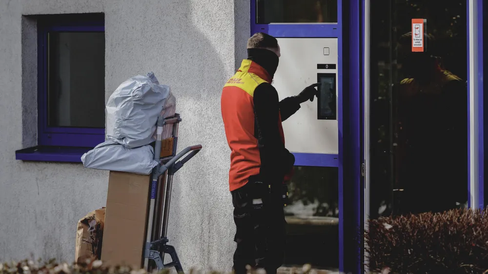 Illegale Beschäftigung: Zoll kontrolliert bundesweit Paketzusteller