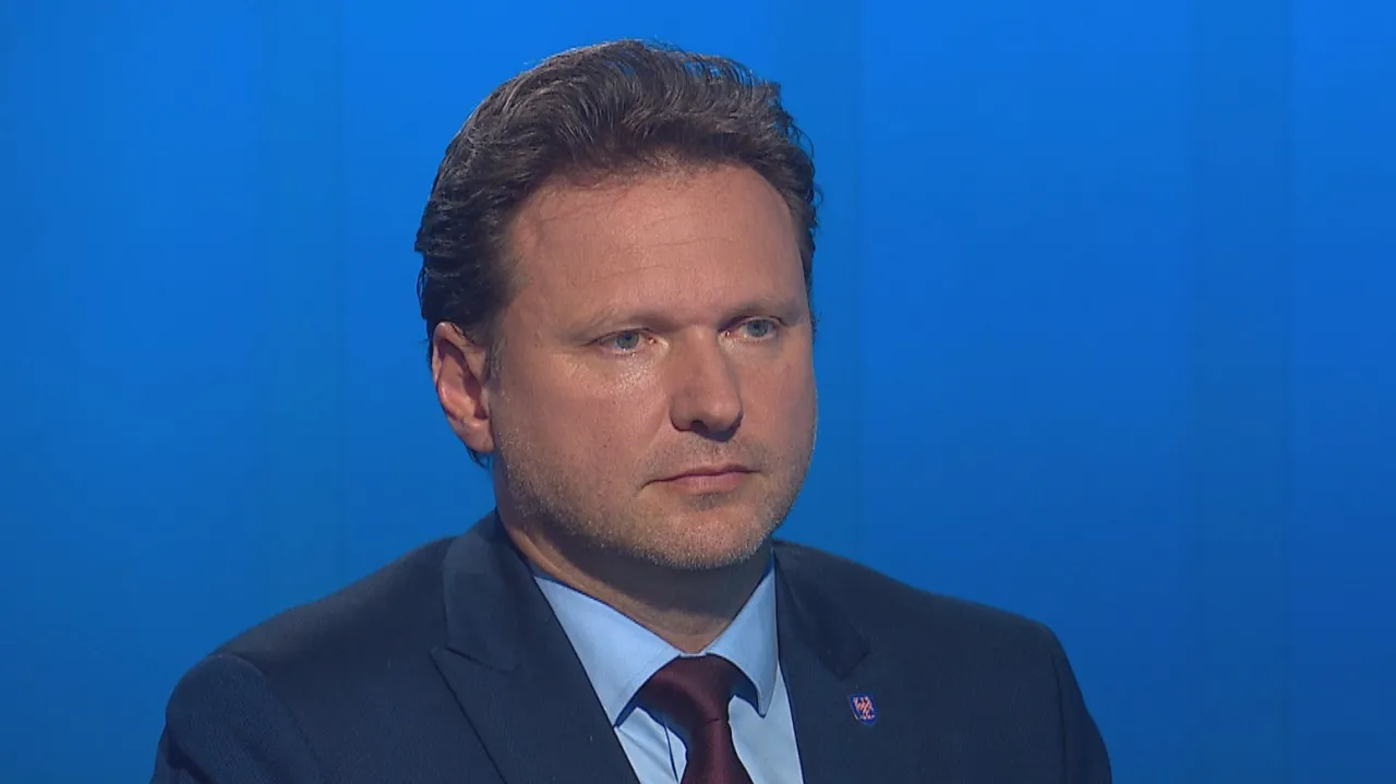 VideoBabišův střet zájmů není téma pro debatu ve sněmovně, míní Vondráček