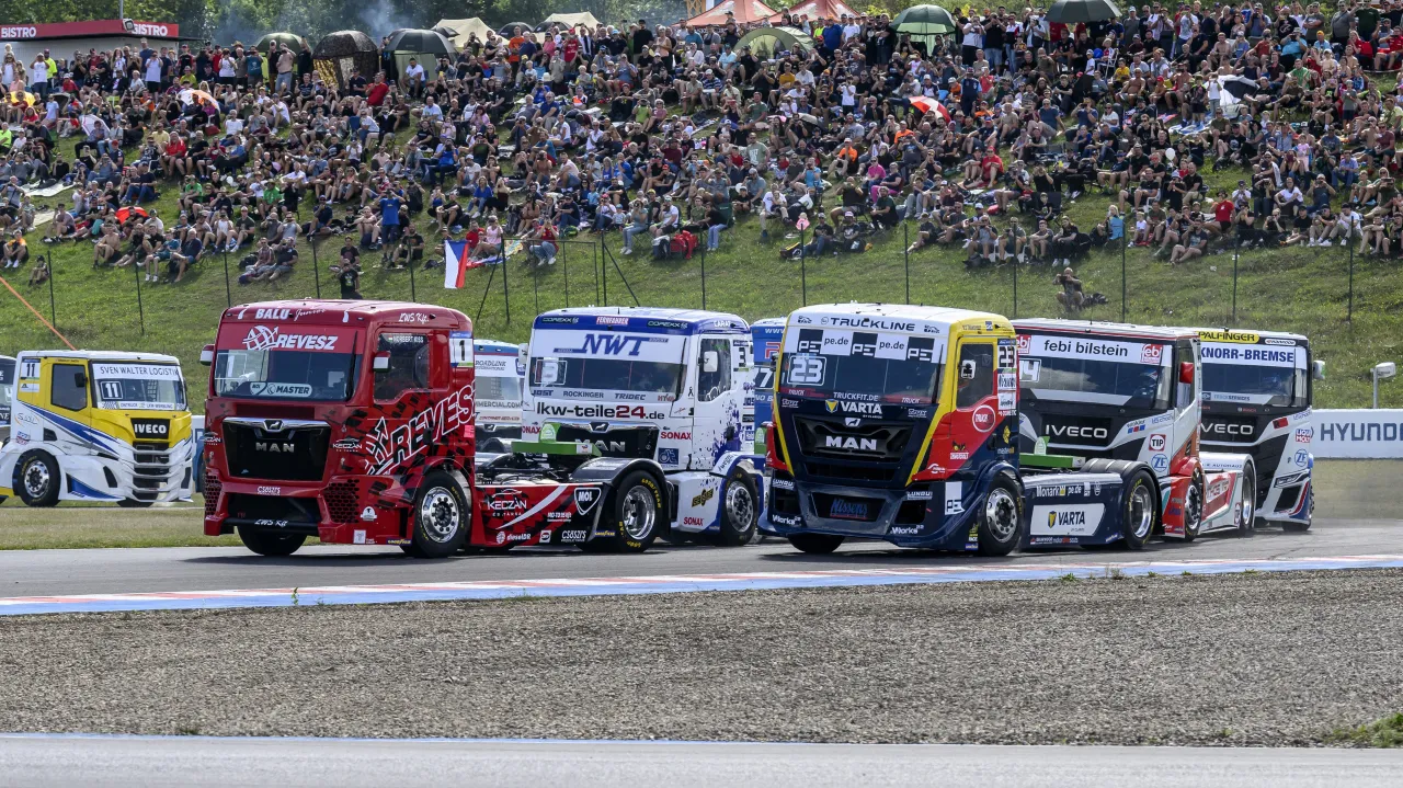 Autodrom must not cause disproportionate noise disturbance, Constitutional Court rules