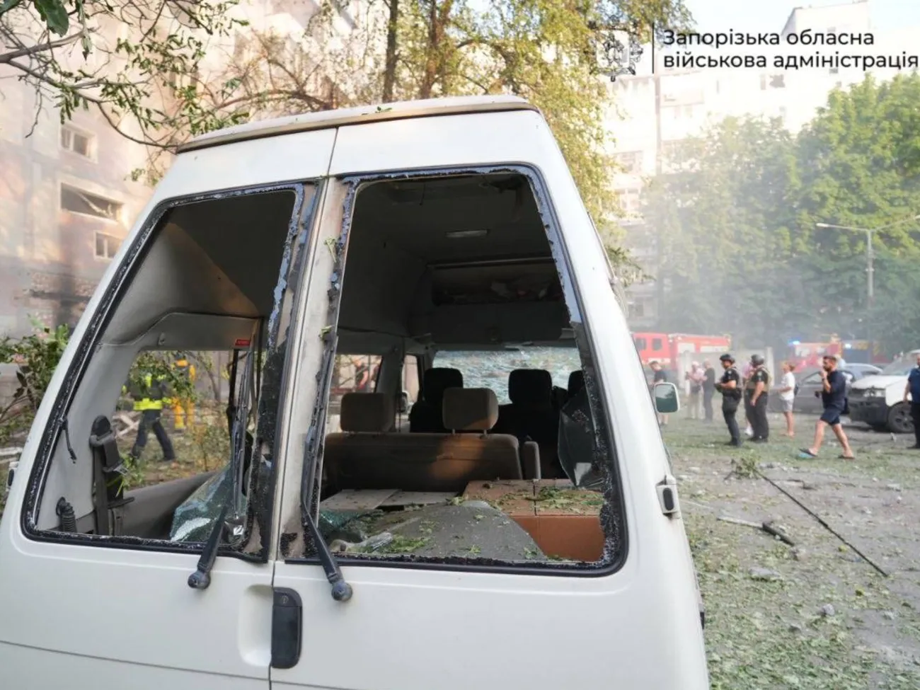 РФ ударила авіабомбами і БПЛА. У Сумах четверо загиблих, у Запоріжжі шукають людей під завалами