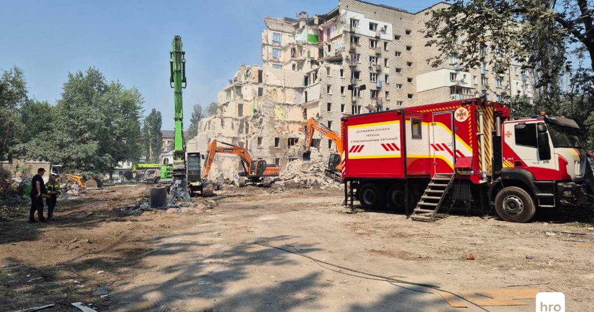 Ten more people still missing after mass attack on Kyiv. Operation will last 'as long as needed', Zelenskyy says