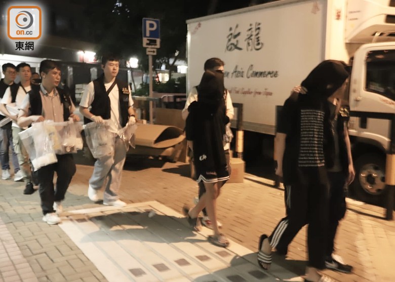樂華南邨單位販毒兼藏武 兩名中二黑學生被捕