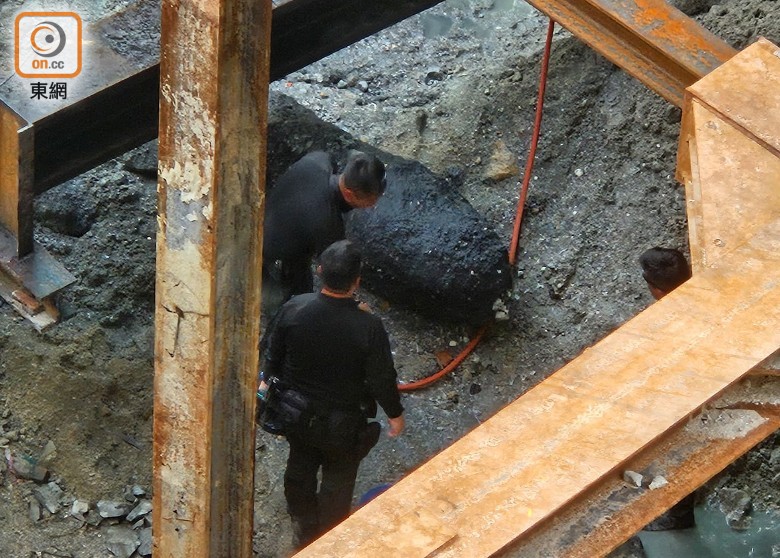 6鰂魚涌濱海街地盤疑現戰時炸彈 證實為巨石惹虛驚