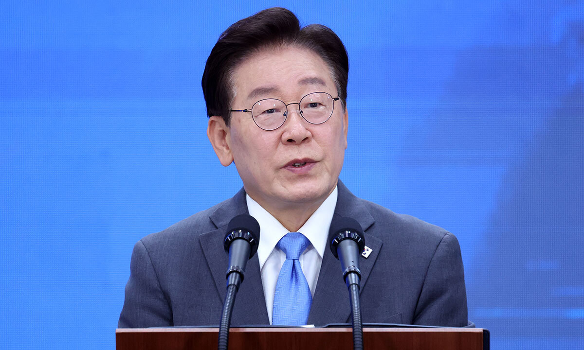 李 "메가프로젝트, 지지율 수단 아냐…성과가 지지율 따라오게 할 것"