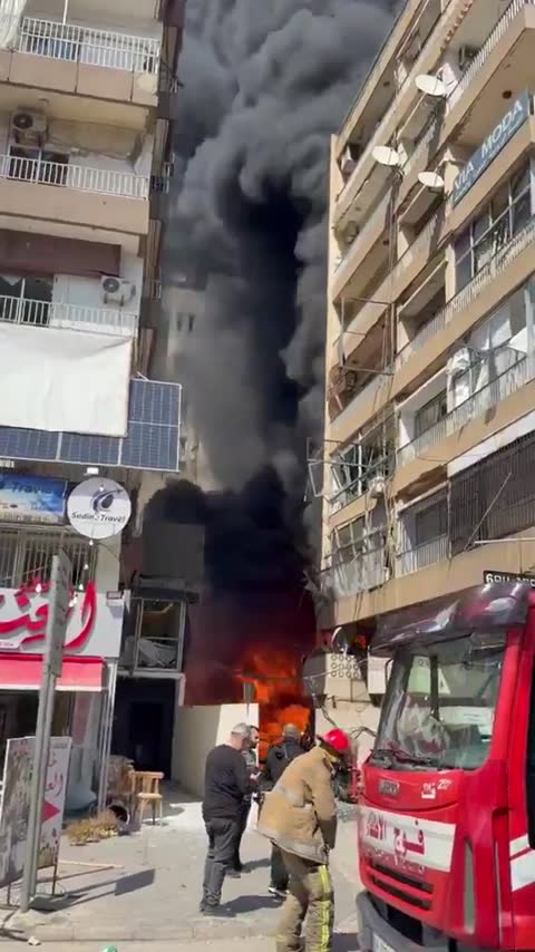 ⚡️ Footage from Beirut airstrikes