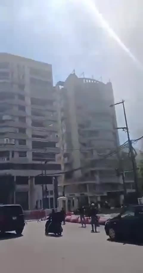 ⚡️Airstrikes hit Ain Al Tineh, Lebanon