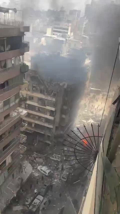 ⚡️Scenes from Beirut after Israeli strikes