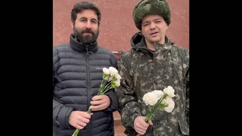 Flowers laid at Tomb of Unknown Soldier, honoring war dead and SMO victims